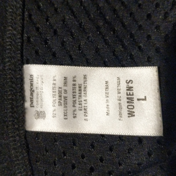 Patagonia Large Black Fleece Lined, Waterproof Zip-up Jacket - Picture 7 of 7